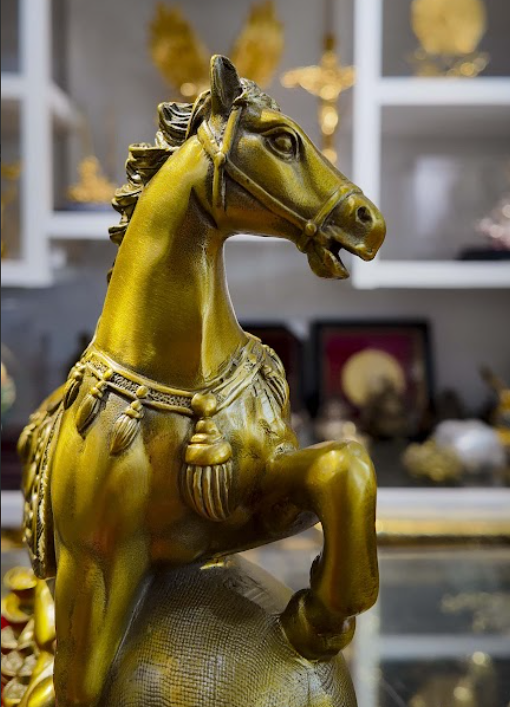 Tượng ngựa tài lộc mẫu 2